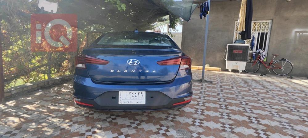 هیوندای ئەلەنترا